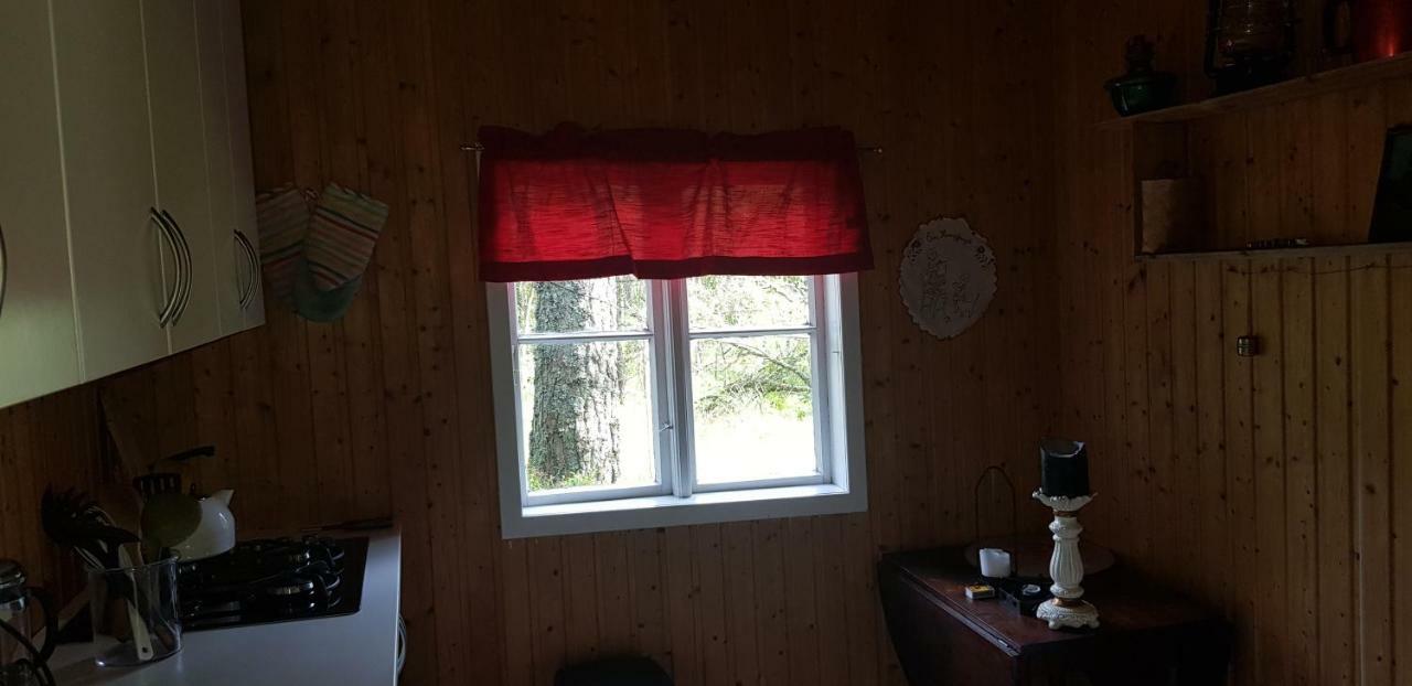 Cozy Cottage In The Woods, Near Dyreparken In Kristiansand, Lake Lolandsvannet Ovrebo Ngoại thất bức ảnh